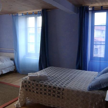 La Maison Des Archers Saint-Saturnin  Εξωτερικό φωτογραφία